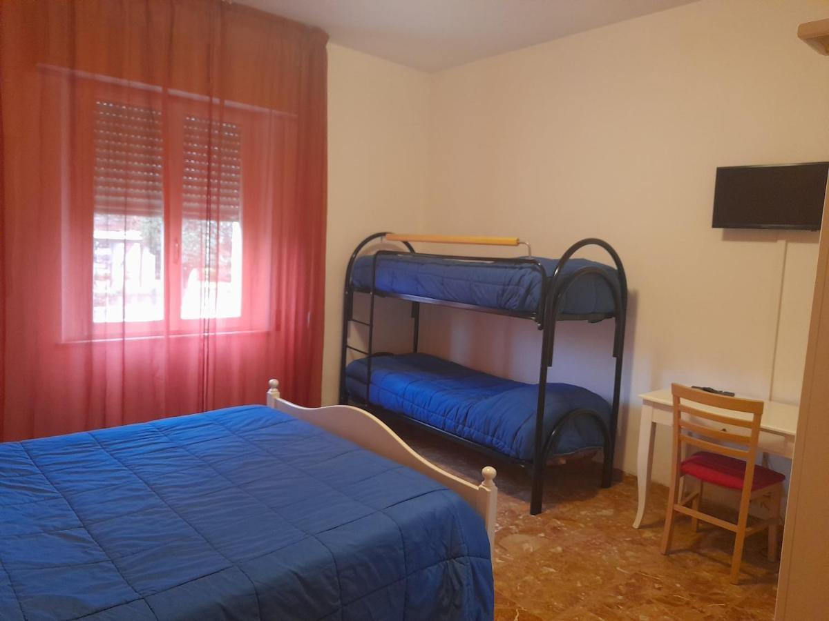 B&B Arwen Ponte San Giovanni Bagian luar foto