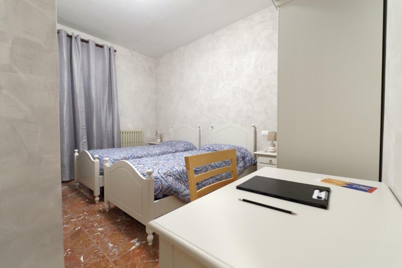 B&B Arwen Ponte San Giovanni Bagian luar foto